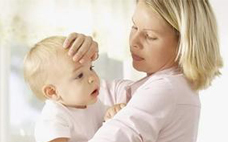 嬰兒發燒可以冰敷嗎 孩子發燒是用熱敷還是冰敷