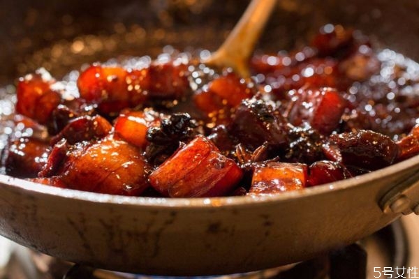 茶葉紅燒肉怎么做好吃 茶葉紅燒肉的美味做法