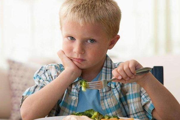 孩子挑食還長胖 孩子挑食會引起貧血嗎